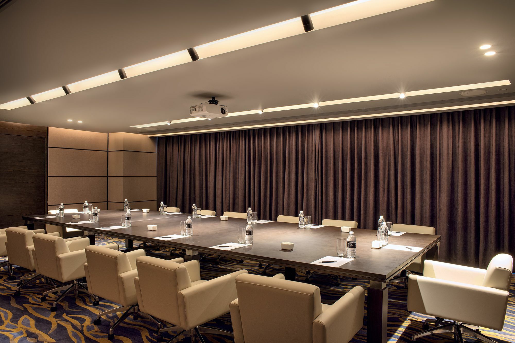โรงแรม อมรา ซิกเนเจอร์ 5*